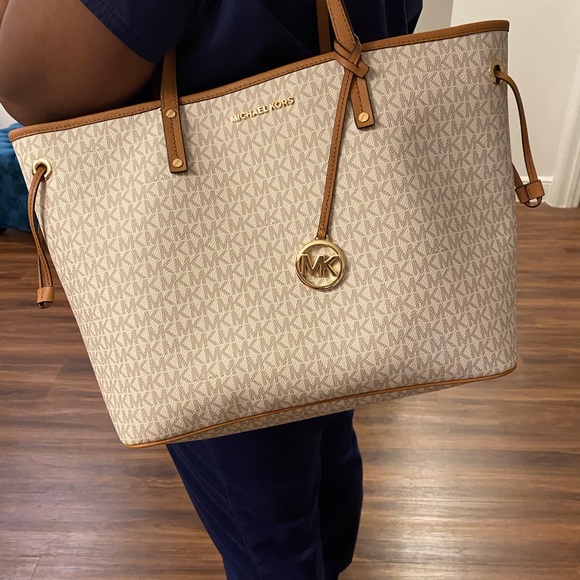 jet set large logo tote